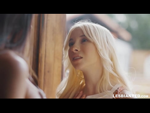 ❤️ Tagann an cailín abhaile cúpla mí ina dhiaidh sin agus itheann sí pussy a leasmham ️  Porn  ag ga.com-fullporner.ru ❤